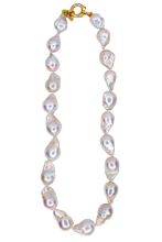 Carica l'immagine nel visualizzatore di Gallery, Linea Luxury - Collana SPIRALE DI PERLE ciondolo REMOVIBILE in OMAGGIO