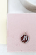 Load image into Gallery viewer, Linea Luxury - Ciondolo Lettera Customizzabile - la Lettera del tuo cuore
