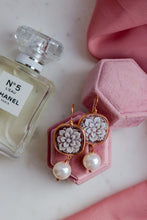 Carica l'immagine nel visualizzatore di Gallery, Serie UNICO LUXURY - Euphorbia - Orecchini con cammei autentici argento 925