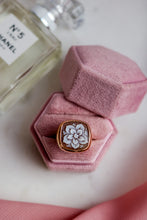 Carica l'immagine nel visualizzatore di Gallery, Serie UNICO LUXURY - Euphorbia - Anello con cammeo autentico argento 925 placcato oro rosa 18k