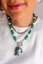 Carica l'immagine nel visualizzatore di Gallery, Mè·ro Bijoux - COMBO Collana FIORE DI MELO + PESCE DI MELUSINA