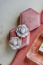 Carica l'immagine nel visualizzatore di Gallery, Serie UNICO LUXURY - Flos Fortitudinis (Fiore della Forza) - Orecchini argento 925 placcato oro 18k