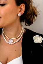 Load image into Gallery viewer, Luxury Line - PRE-ORDER - LITTLE CAMELIA GOLD Earrings