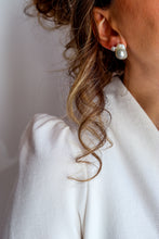 Carica l'immagine nel visualizzatore di Gallery, Orecchini BOTTONI arg925 - Perle Autentiche BIANCHE - MINI