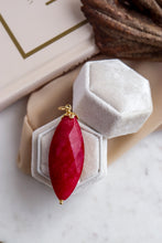 Carica l'immagine nel visualizzatore di Gallery, Pendente ROSSO DI BOSCO - argento 925 placcato oro 18k