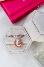 Load image into Gallery viewer, Precious Line - SET Three MOON DROP Rings