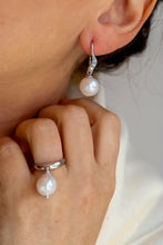 Carica l'immagine nel visualizzatore di Gallery, Anello GOCCIA DI LUNA - Bianca - argento 925