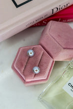 Load image into Gallery viewer, Precious Line - BUTTON Earrings silver 925 - GREY Authentic Pearls - Small