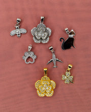 Carica l'immagine nel visualizzatore di Gallery, Ciondoli misti ZIRCONI argento 925 e placcato oro 18k