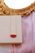 Carica l'immagine nel visualizzatore di Gallery, Collana BOCCA POP ORO - argento 925 placcato oro 18k