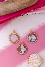 Carica l'immagine nel visualizzatore di Gallery, Pendente CAMMEO ESTATE ORO - argento 925 placcato oro 18k