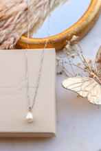 Carica l'immagine nel visualizzatore di Gallery, Collana PERLY BIANCA - argento 925