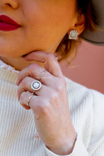 Carica l'immagine nel visualizzatore di Gallery, PREORDINE - Anello LOTO in argento 925 - cammeo autentico