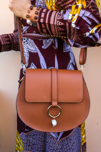 Load image into Gallery viewer, NEW ELEGANCE HANDBAG - Genuine leather in tan