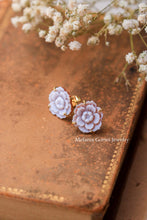Load image into Gallery viewer, Luxury Line - PRE-ORDER - LITTLE CAMELIA GOLD Earrings