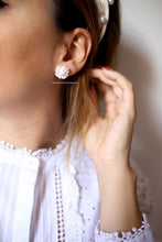 Carica l'immagine nel visualizzatore di Gallery, PRE ORDINE - Orecchini LOTO 15 mm in argento 925