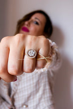 Charger l'image dans la galerie, Ligne Luxe - PRÉCOMMANDE - Bague CAMELIA OR