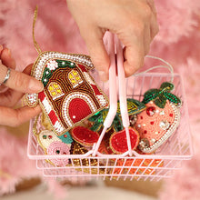 Carica l'immagine nel visualizzatore di Gallery, Charm &amp; Portachiavi – Sogni in Viaggio ✨
