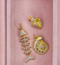 Carica l'immagine nel visualizzatore di Gallery, Linea Mè·ro Bijoux - Ciondoli Ma·rèa ORO
