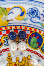 Load image into Gallery viewer, Mè·ro Bijoux - BOCCIOLO GOLD Earrings - PREORDER
