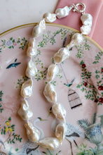 Carica l&#39;immagine nel visualizzatore di Gallery, Collana ROYAL PLUS 2 - LIMITED EDITION - Perle barocche argento 925

