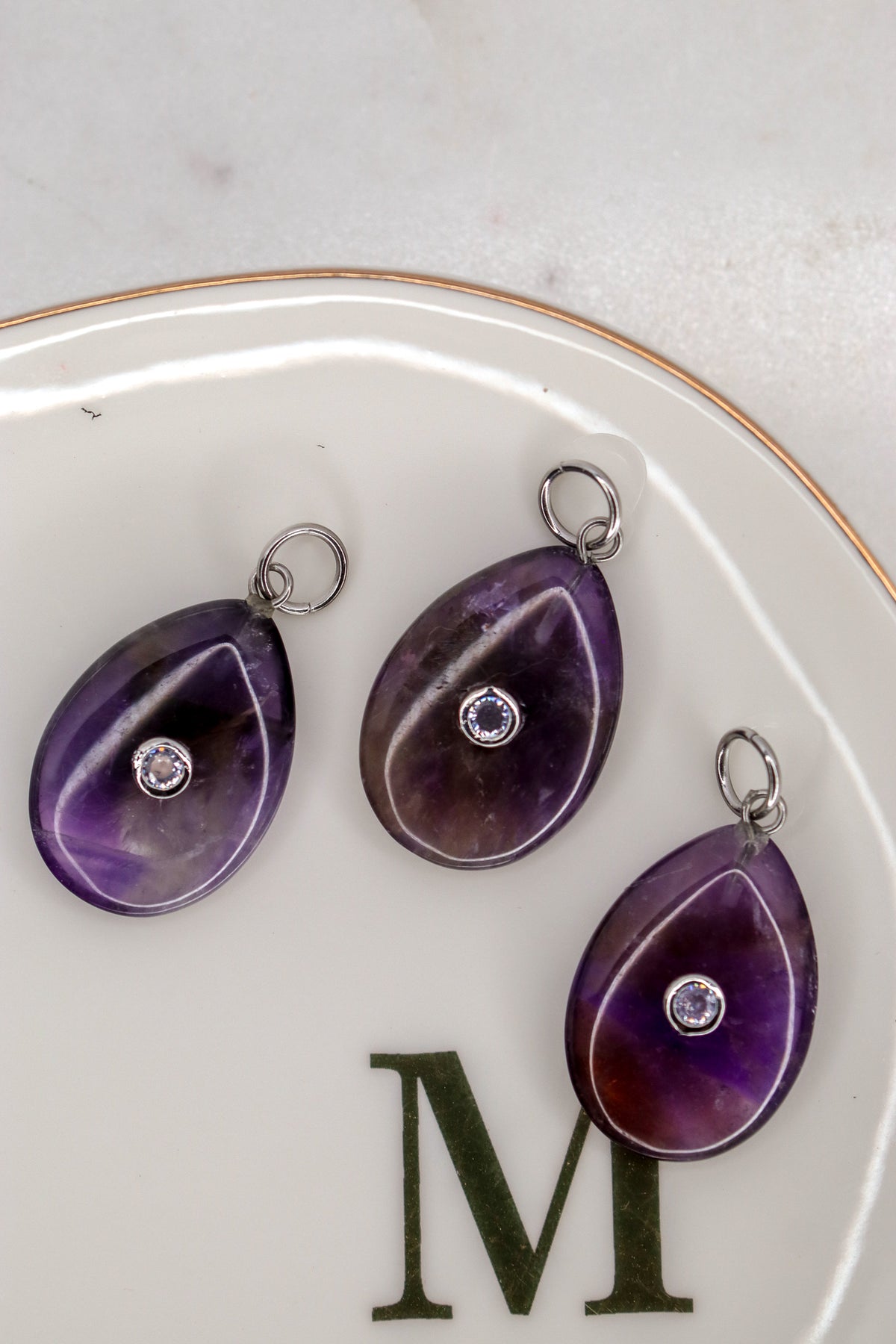 Ligne Mè·ro Bijoux - Pendentif CLÉ DE LUMIÈRE - Goutte Améthyste