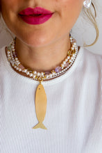 Carica l&#39;immagine nel visualizzatore di Gallery, Sardina Mariù - Ciondolo argento 925 placcato oro 18k
