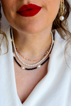 Load image into Gallery viewer, Precious Collection - REFLECTIONS OF LOVE GOLD Necklace - LIMITED EDITION - 18k gold plated 925 silver
