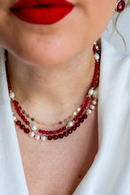 Carica l'immagine nel visualizzatore di Gallery, Collana POLVERE DI FATA - BACCHE ROSSE - argento 925 placcato oro 18k
