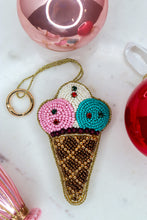 Carica l'immagine nel visualizzatore di Gallery, Charm &amp; Portachiavi – Sogni in Viaggio ✨
