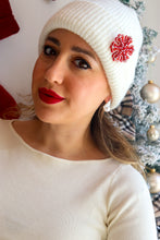 Carica l'immagine nel visualizzatore di Gallery, Pochette &amp; Spilla – Magie di Festa -  Fiocco di Neve ❄️
