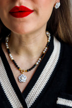 Charger l'image dans la galerie, Les accords de Melania - Coffret La Camelia Segreta
