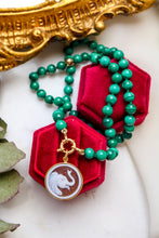 Carica l&#39;immagine nel visualizzatore di Gallery, Collana JOLINA MALACHITE - Protezione dalle energie negative
