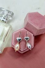 Load image into Gallery viewer, Precious Line - SECRET IN PINK HEARTS Earrings

