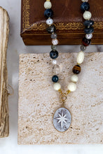 Load image into Gallery viewer, Luxury Line - UNICO Series - SEALS - Polaris (Light) - NIGHT IN THE DESERT GOLD Variant
