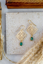 Carica l&#39;immagine nel visualizzatore di Gallery, Orecchini SOUK RADICE DI SMERALDO - argento 925 placcato oro 18k
