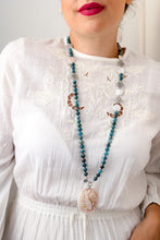 Carica l&#39;immagine nel visualizzatore di Gallery, Collana BIG KOI con maxi perla barocca - CAMMEO OMAGGIO - argento 925
